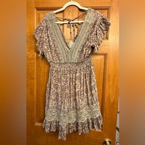 Angie Women's Flutter Sleeve Macrame Insert Floral Print Dress